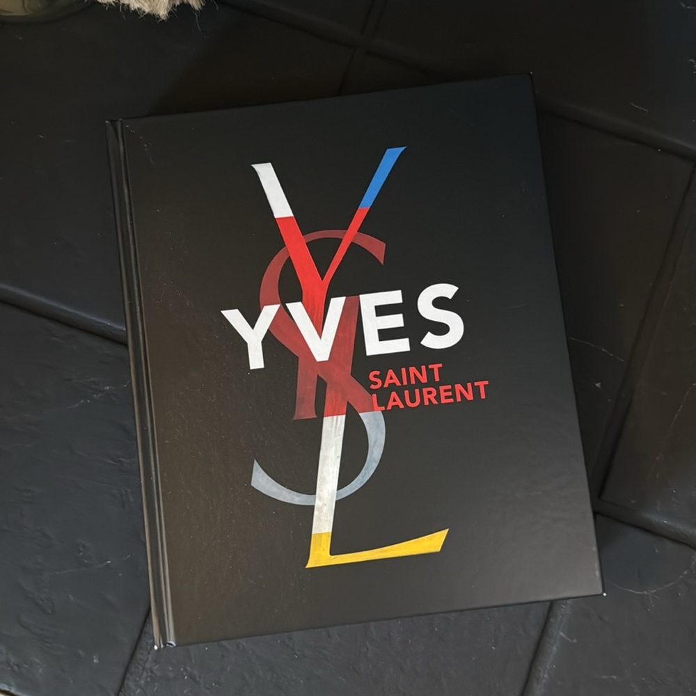 ♥️✨💙YVES SAINT LAURENT•YSL Coffee Table Book💙✨♥️